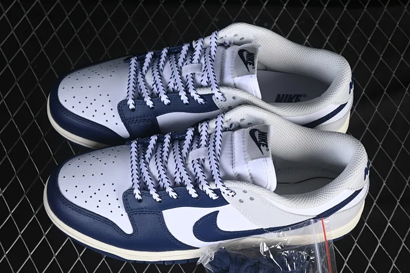 All categories Nk SB Dunk series Nk SB Dunk Low low-top sneakers Nike SB Dunk Low blue, white and gray color matching low-top casual sneakers IM2222-101